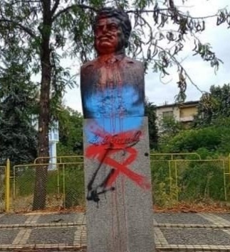 Обединени земеделци: Остро осъждаме поредното оскверняване на паметника на Александър Стамболийски